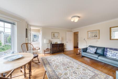 3 bedroom Flat for sale in 29, Flat 7 Maxwell Street, Edinburgh, EH10 5FT