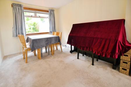 3 bedroom Semi-detached house to let in Greenhill Park, Penicuik, EH26