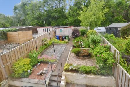 3 bedroom Semi-detached house to let in Greenhill Park, Penicuik, EH26