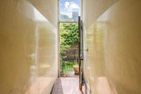 1 bedroom Flat for sale in 6, Flat 11, Bothwell Street, Edinburgh, Leith, EH7 5PR