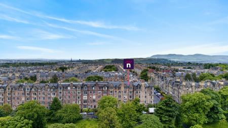 5 bedroom Flat for sale in 21, 4f1, Warrender Park Terrace, Edinburgh, EH9 1EF