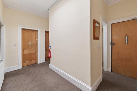 5 bedroom Flat for sale in 21, 4f1, Warrender Park Terrace, Edinburgh, EH9 1EF