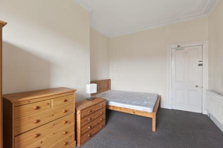 5 bedroom Flat for sale in 21, 4f1, Warrender Park Terrace, Edinburgh, EH9 1EF