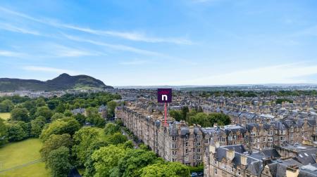 5 bedroom Flat for sale in 21, 4f1, Warrender Park Terrace, Edinburgh, EH9 1EF