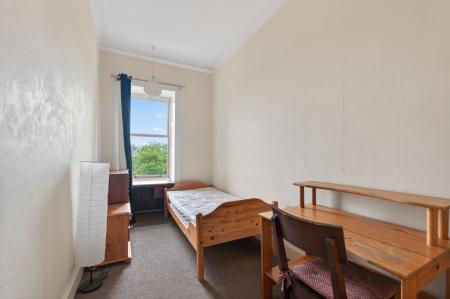 5 bedroom Flat for sale in 21, 4f1, Warrender Park Terrace, Edinburgh, EH9 1EF