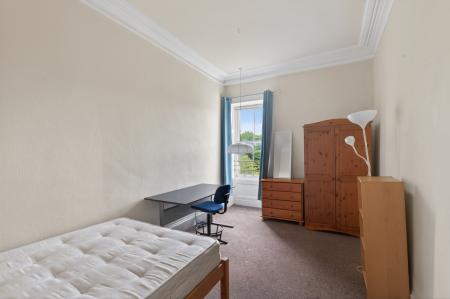 5 bedroom Flat for sale in 21, 4f1, Warrender Park Terrace, Edinburgh, EH9 1EF