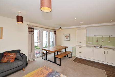 2 bedroom Flat to let in Arneil Drive, Edinburgh, EH5