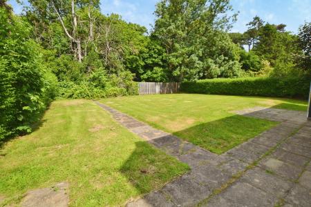 4 bedroom Detached house to let in Riverside Road, South Queensferry, EH30