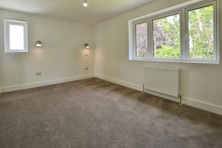 4 bedroom Detached house to let in Riverside Road, South Queensferry, EH30