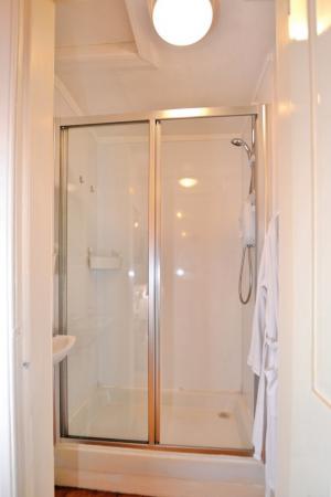 2 bedroom Flat to let in Albert Place, Leith, Edinburgh, EH7