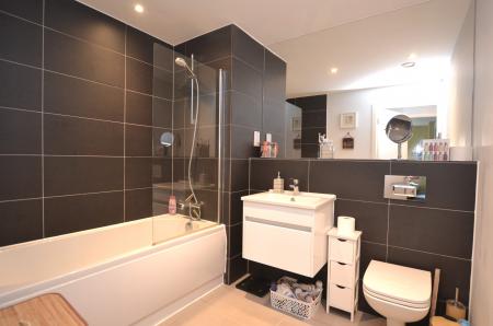 1 bedroom Flat to let in Ropemaker Street, Leith, Edinburgh, EH6