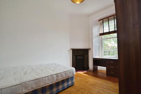 4 bedroom Flat to let in Eyre Place, Edinburgh, EH3