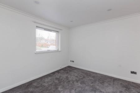 2 bedroom Flat to let in North Werber Place, Edinburgh, EH4