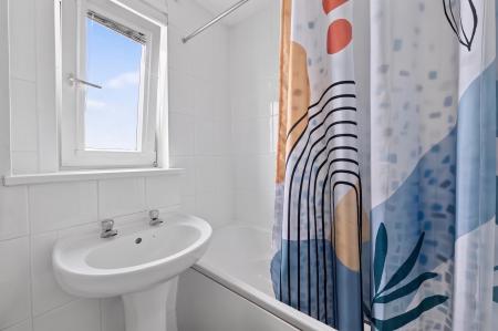 1 bedroom Flat for sale in 10, Stoneyhill Place, Musselburgh, EH21 6TQ