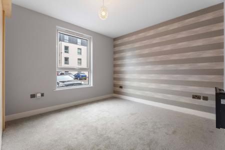 2 bedroom Flat for sale in Ferry Gait Crescent, Silverknowes, Edinburgh, EH4