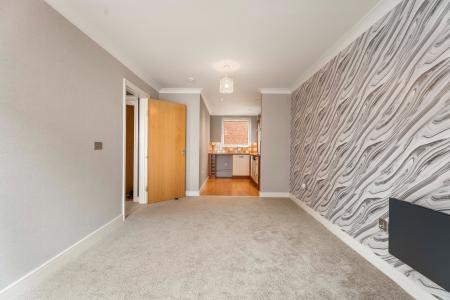 2 bedroom Flat for sale in Ferry Gait Crescent, Silverknowes, Edinburgh, EH4