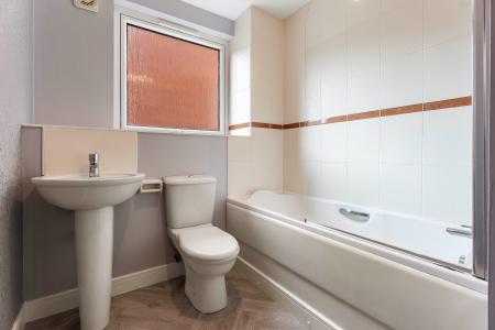 2 bedroom Flat for sale in Ferry Gait Crescent, Silverknowes, Edinburgh, EH4