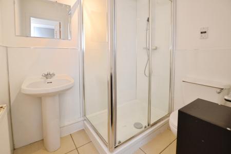 2 bedroom Flat to let in Albert Street, Edinburgh, EH7
