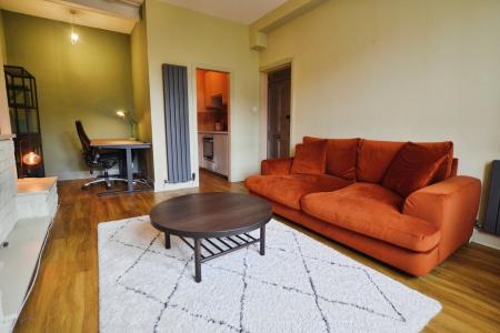 1 bedroom Flat to let in Easter Road, Edinburgh, EH6