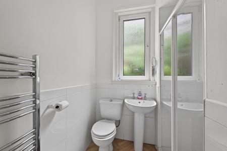 2 bedroom Ground floor flat for sale in 22 Henderson Gardens, Edinburgh, EH6 6BX