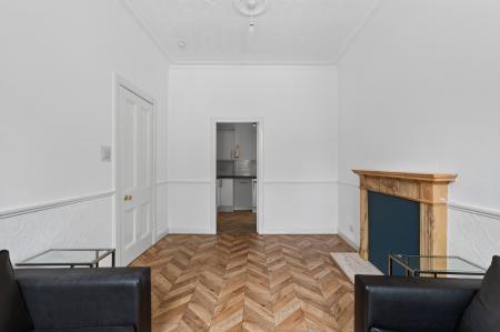 2 bedroom Ground floor flat for sale in 22 Henderson Gardens, Edinburgh, EH6 6BX