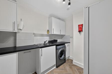 2 bedroom Ground floor flat for sale in 22 Henderson Gardens, Edinburgh, EH6 6BX