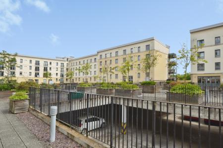 2 bedroom Flat to let in Waterfront Gait, Granton, Edinburgh, EH5
