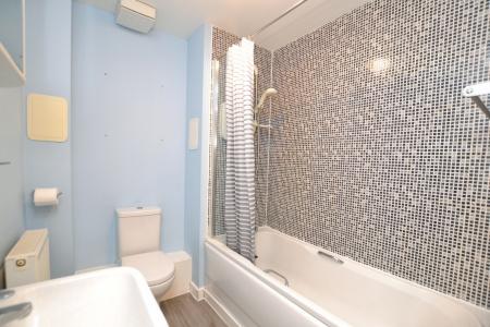 2 bedroom Flat to let in Waterfront Gait, Granton, Edinburgh, EH5