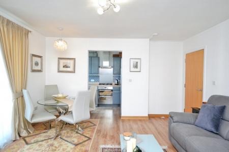 1 bedroom Flat to let in Colonsay Close, Granton, Edinburgh, EH5