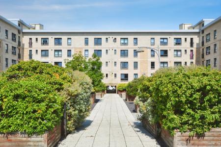 1 bedroom Flat to let in Colonsay Close, Granton, Edinburgh, EH5