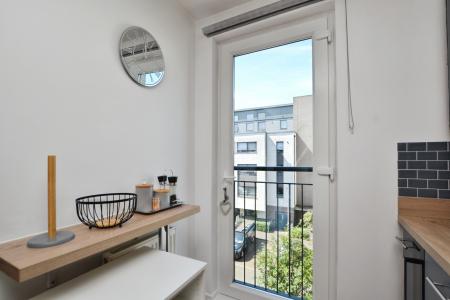 1 bedroom Flat to let in Colonsay Close, Granton, Edinburgh, EH5