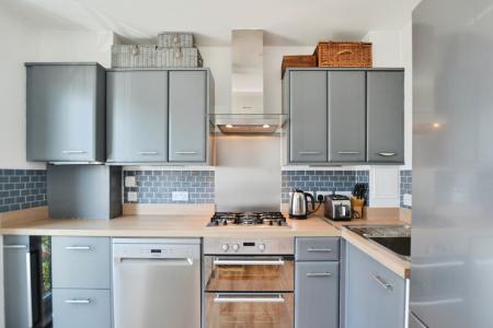 1 bedroom Flat to let in Colonsay Close, Granton, Edinburgh, EH5