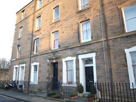 2 bedroom Flat to let in Saxe Coburg Street, Edinburgh, EH3