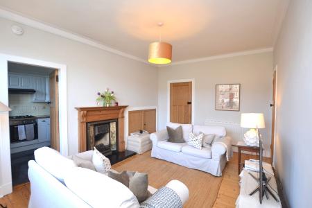 2 bedroom Flat to let in Learmonth Avenue, Comely Bank, Edinburgh, EH4