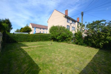 2 bedroom Flat to let in McKinlay Terrace, Loanhead, EH20