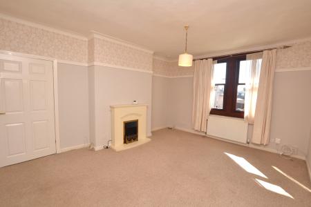 2 bedroom Flat to let in McKinlay Terrace, Loanhead, EH20