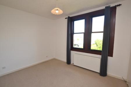 2 bedroom Flat to let in McKinlay Terrace, Loanhead, EH20