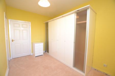 2 bedroom Flat to let in McKinlay Terrace, Loanhead, EH20