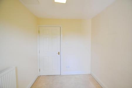 3 bedroom Flat to let in Powderhall Brae, Canonmills, Edinburgh, EH7
