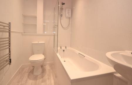 1 bedroom Flat to let in Allanfield, Edinburgh, EH7
