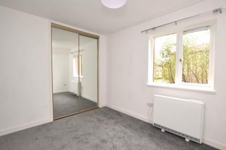 1 bedroom Flat to let in Allanfield, Edinburgh, EH7
