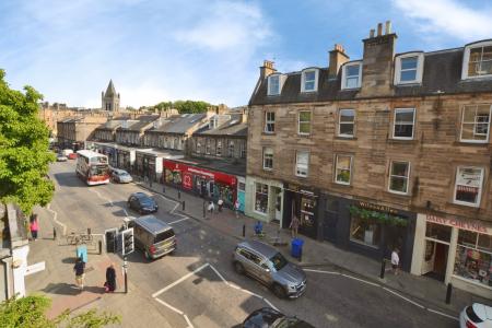 2 bedroom Flat to let in Raeburn Place, Edinburgh, EH4