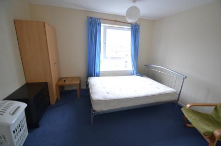 3 bedroom Flat to let in Viewcraig Street, Edinburgh, EH8