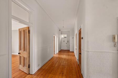 5 bedroom Flat to let in East Trinity Road, Trinity, Edinburgh, EH5
