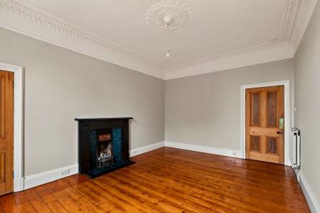 5 bedroom Flat to let in East Trinity Road, Trinity, Edinburgh, EH5