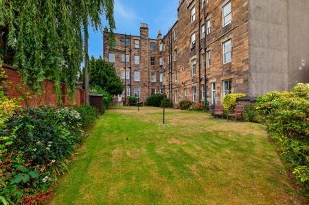 5 bedroom Flat to let in East Trinity Road, Trinity, Edinburgh, EH5