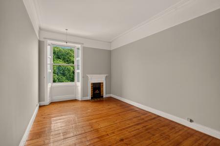 5 bedroom Flat to let in East Trinity Road, Trinity, Edinburgh, EH5