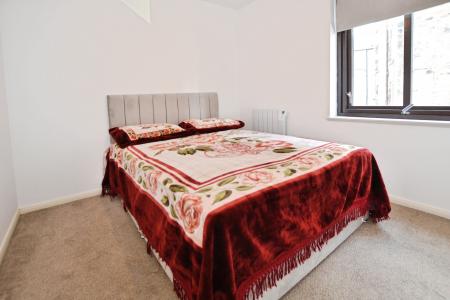 2 bedroom Flat to let in New Orchardfield, Edinburgh, EH6