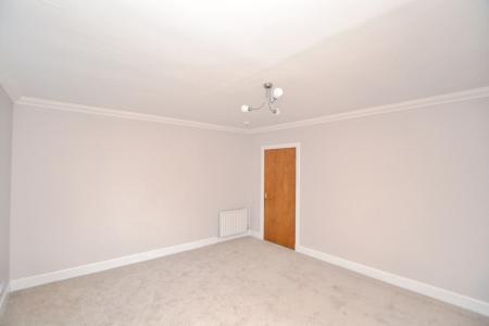 2 bedroom Flat to let in St Clair Street, Kirkcaldy, KY1