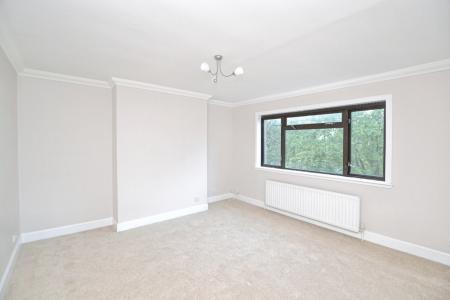 2 bedroom Flat to let in St Clair Street, Kirkcaldy, KY1